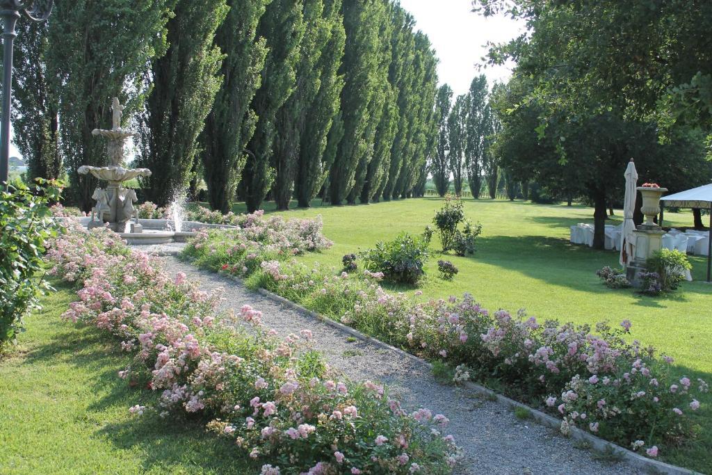 Villa Belvedere 1849 Misano di Gera dʼAdda Exterior foto